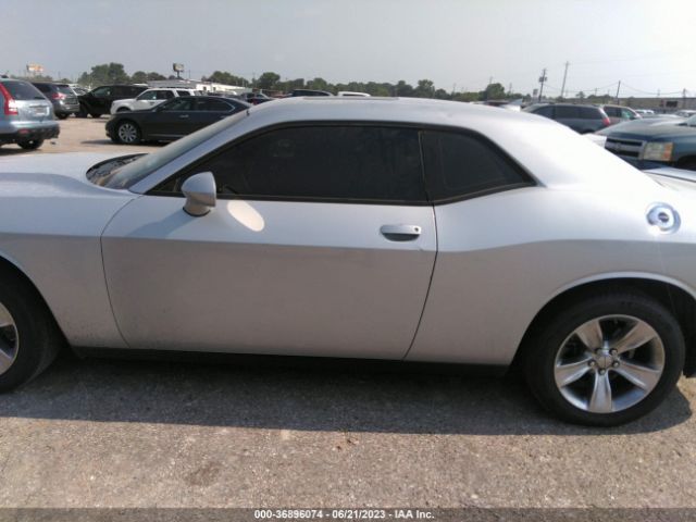 2C3CDZAG7NH156447 Dodge Challenger Sxt