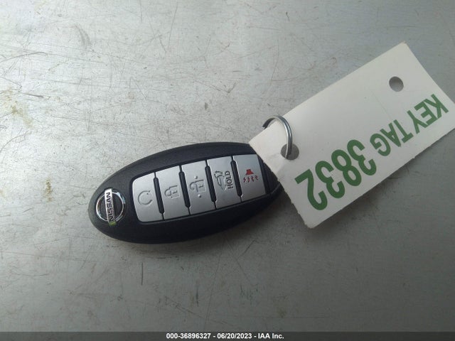 2014 NISSAN PATHFINDER SL VIN: 5N1AR2MM1EC655627