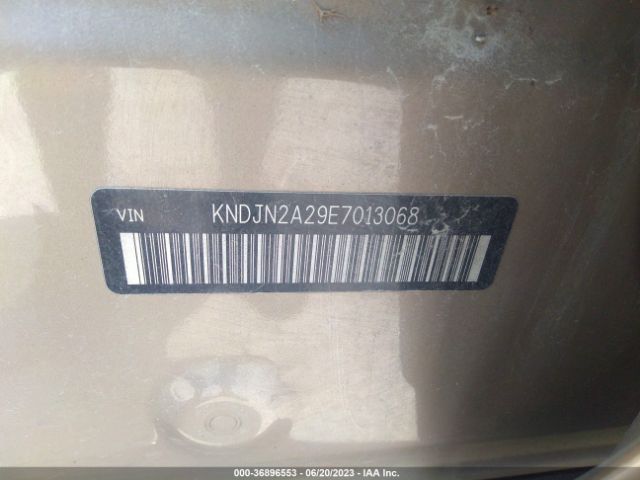 KNDJN2A29E7013068 KIA Soul Base