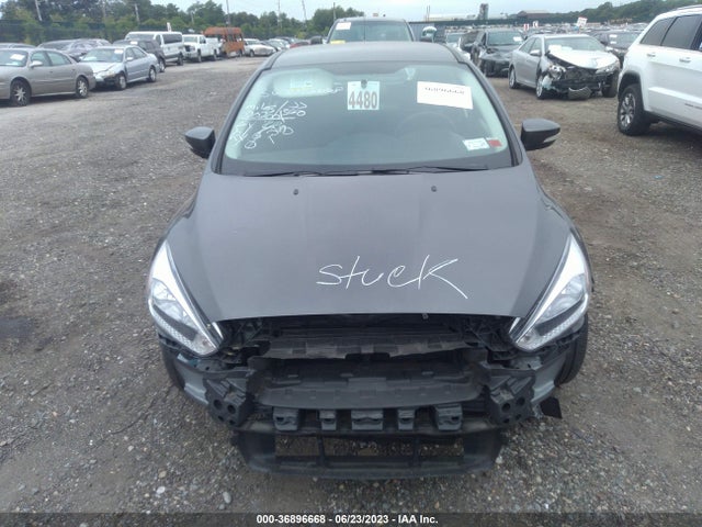 2018 FORD FOCUS SE VIN: 1FADP3K23JL264252