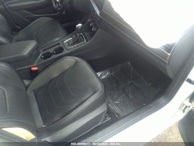 3VWGB7BU9KM169464 Volkswagen Jetta Sel Premium