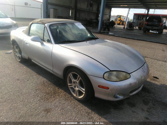 36896845 :رقم المزاد ، JM1NB353840401130 vin ، 2004 Mazda Mx-5 Miata Ls مزاد بيع