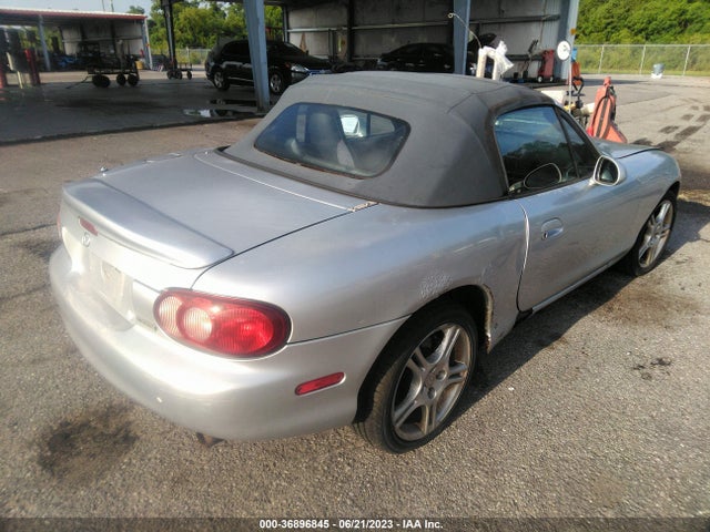 36896845 :رقم المزاد ، JM1NB353840401130 vin ، 2004 Mazda Mx-5 Miata Ls مزاد بيع