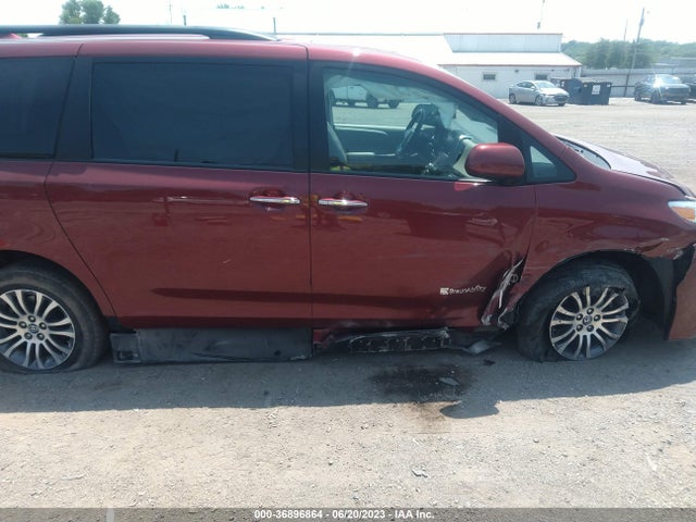 Toyota Sienna Xle Auto Access 2018 5TDYZ3DC7JS945606 Image 5