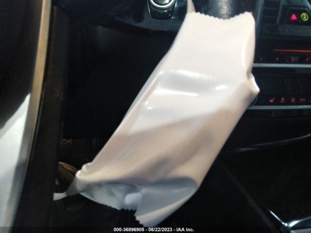 WBAJA9C53JB252910 BMW 5 Series 530e Iperformance