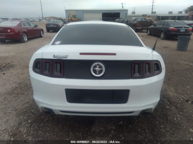 1ZVBP8AM9E5252373 Ford Mustang V6