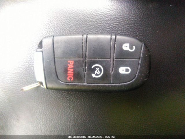 3C4PDCGG8JT503657 Dodge Journey Crossroad