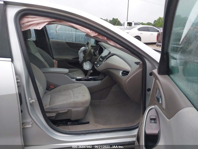 Chevrolet MALIBU LS 2019 1G1ZC5ST3KF184605 Image 4
