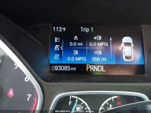1FADP3F28HL217626 Ford FOCUS SE