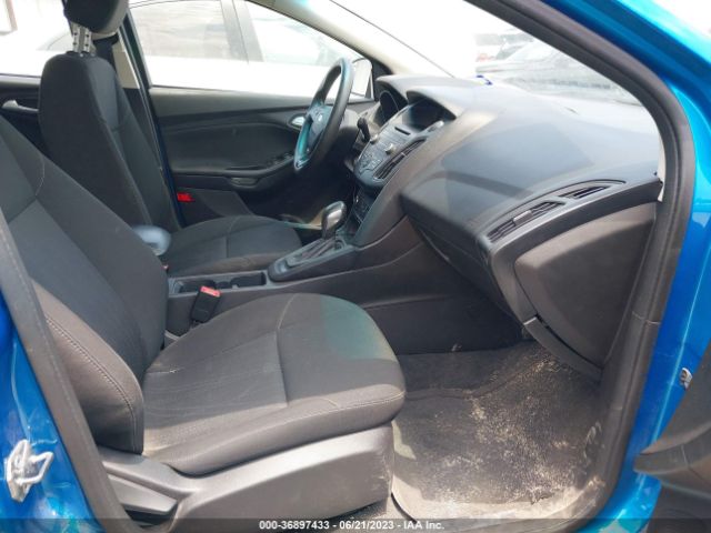 1FADP3F28HL217626 Ford FOCUS SE