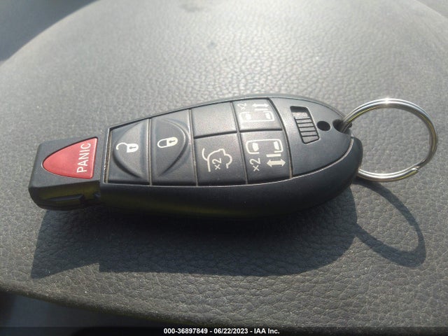 2010 VOLKSWAGEN ROUTAN SE VIN: 2V4RW3D18AR237004