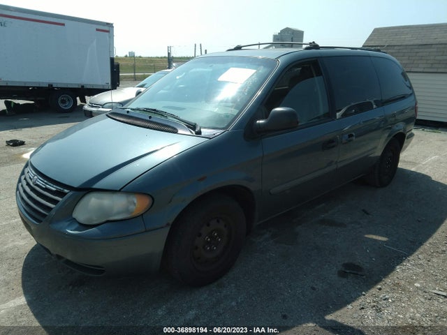 2005 CHRYSLER TOWN & COUNTRY LX VIN: 2C4GP44R65R213266