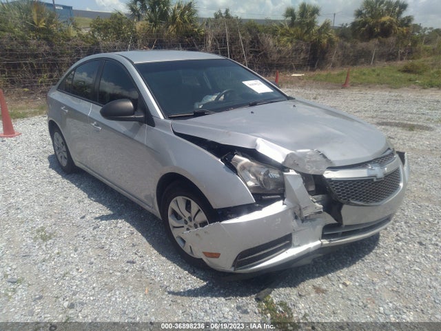 2014 1G1PA5SH1E7397317 main image