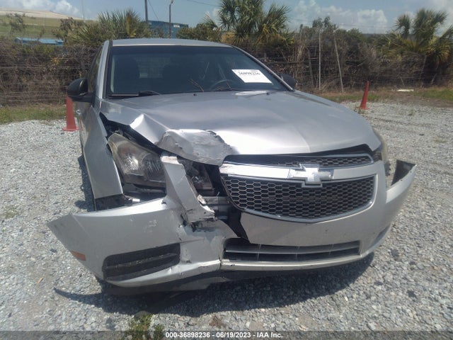 Chevrolet Cruze Ls Auto 2014 1G1PA5SH1E7397317 Image 6