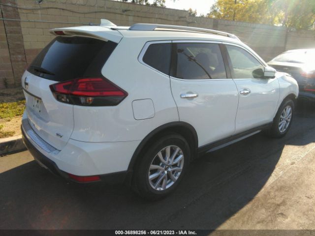 5N1AT2MT8HC894105 Nissan ROGUE SV