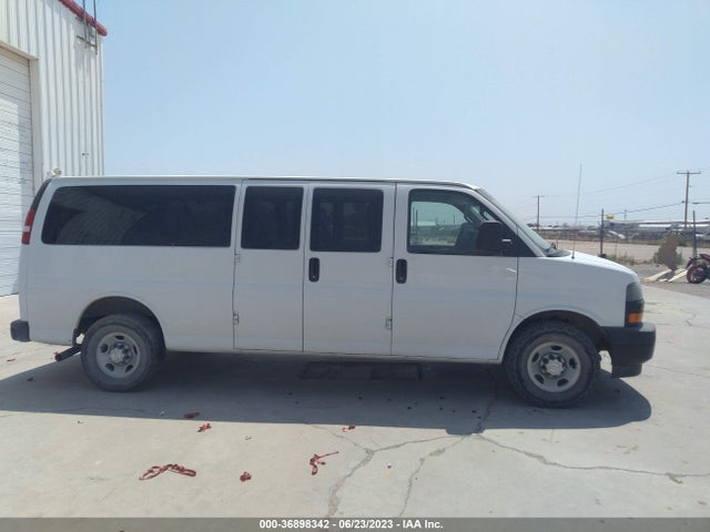 Chevrolet Express Passenger Ls 2018 1GAZGNFG6J1341878 Image 5