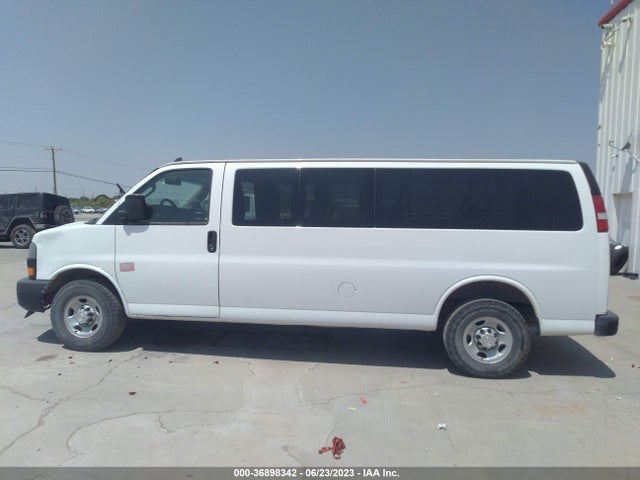 Chevrolet Express Passenger Ls 2018 1GAZGNFG6J1341878 Image 6