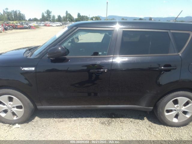 KNDJN2A24F7150517 KIA Soul Base