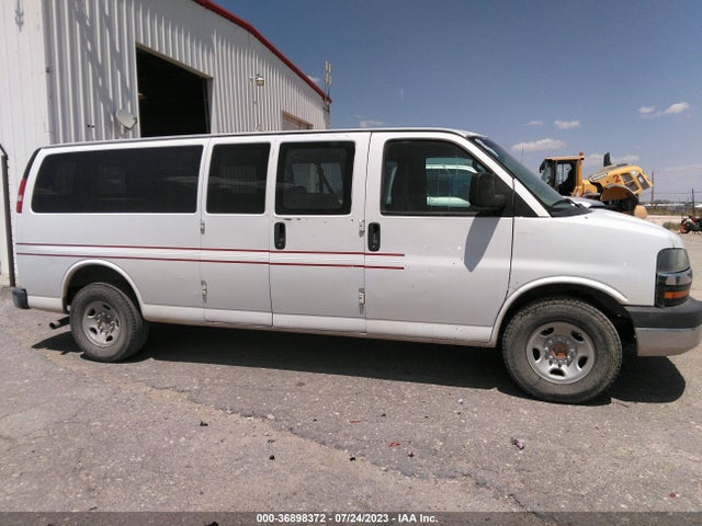 Chevrolet Express Passenger Lt 2018 1GAZGPFG2J1341274 Image 13