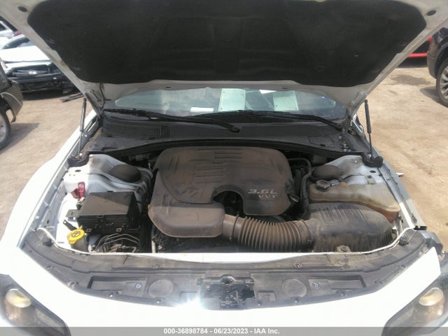 2C3CCAAG3KH746211 Chrysler 300 Touring