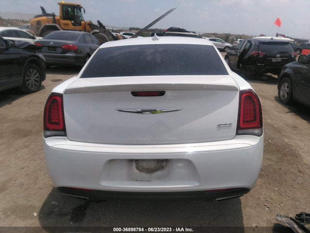 2C3CCAAG3KH746211 Chrysler 300 Touring