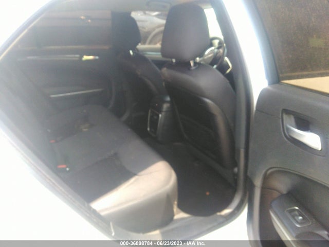 2C3CCAAG3KH746211 Chrysler 300 Touring