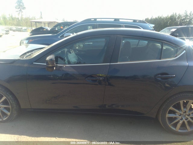 Mazda Mazda3 4-door Touring 2018 3MZBN1V36JM208950 Image 14