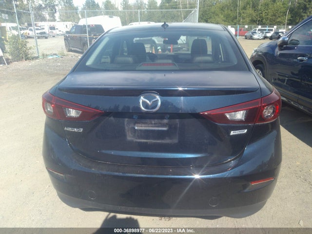 Mazda Mazda3 4-door Touring 2018 3MZBN1V36JM208950 Image 16