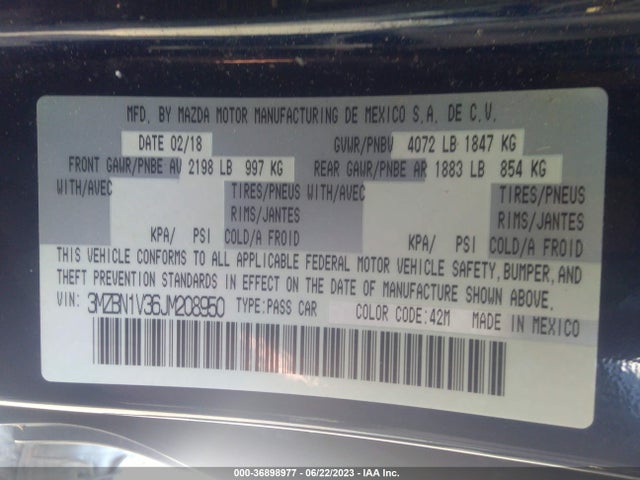 Mazda Mazda3 4-door Touring 2018 3MZBN1V36JM208950 Image 9