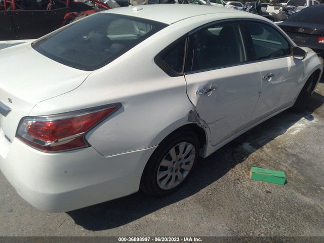 Nissan Altima 2.5 S 2014 1N4AL3AP0EN234034 Image 4