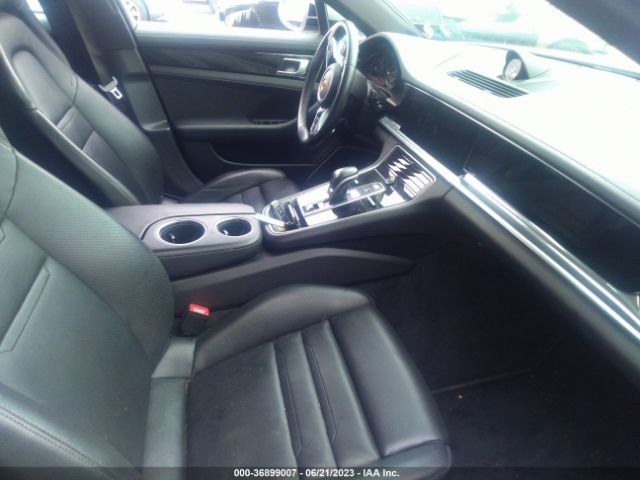 WP0AA2A79JL111137 Porsche Panamera