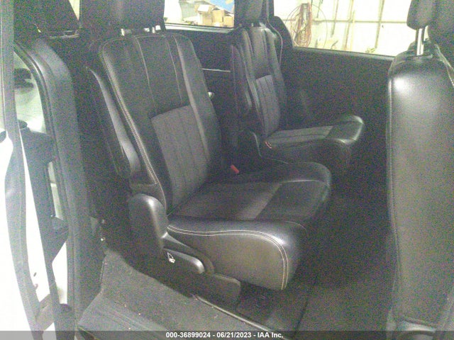 2C4RC1HG9ER188360 Chrysler Town & Country S