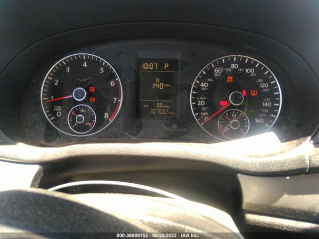 1VWAT7A31EC115464 Volkswagen Passat Wolfsburg Ed