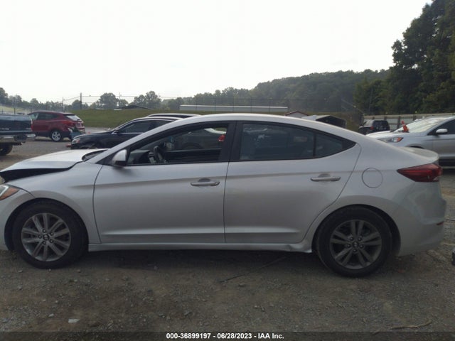 Hyundai ELANTRA SEL 2018 5NPD84LF7JH297290 Image 14