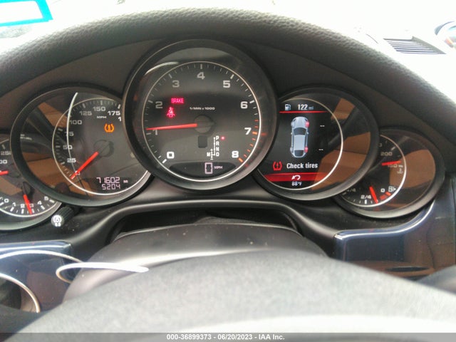 2016 PORSCHE PANAMERA 2 VIN: WP0AA2A73GL000172