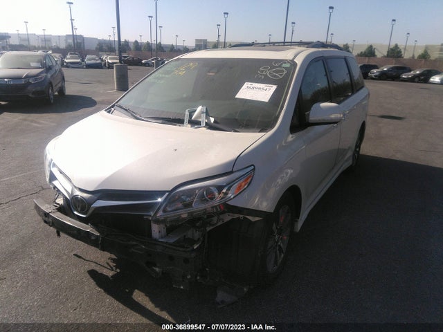 Toyota Sienna Xle Auto Access 2018 5TDYZ3DCXJS933837 Image 2