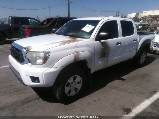 Toyota Tacoma Prerunner 2015 5TFJX4GN1FX048423 Image 2