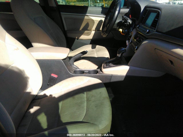 2017 HYUNDAI ELANTRA SE VIN: 5NPD84LF1HH194277