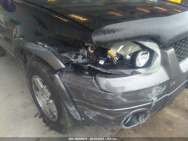 2005 FORD ESCAPE XLT VIN: 1FMYU93195KA90675