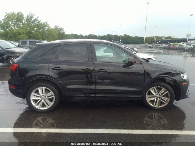 WA1ECCFS7JR013438 Audi Q3 Premium/sport Premium