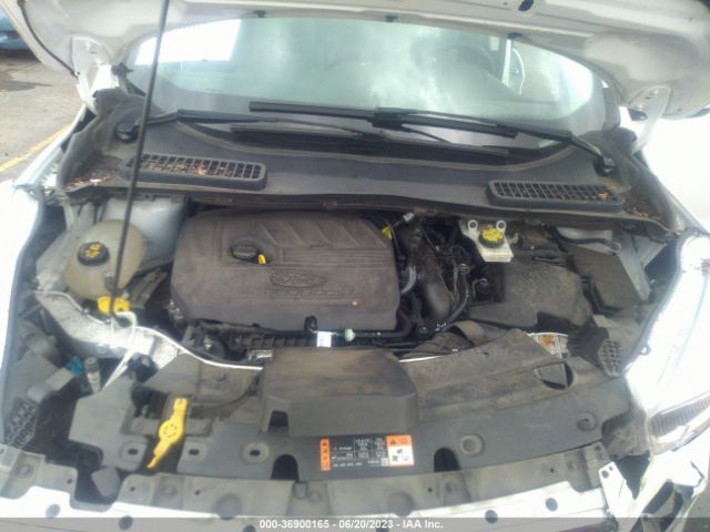 1FMCU9GD4JUC36395 Ford ESCAPE SE