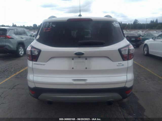 1FMCU9GD4JUC36395 Ford ESCAPE SE