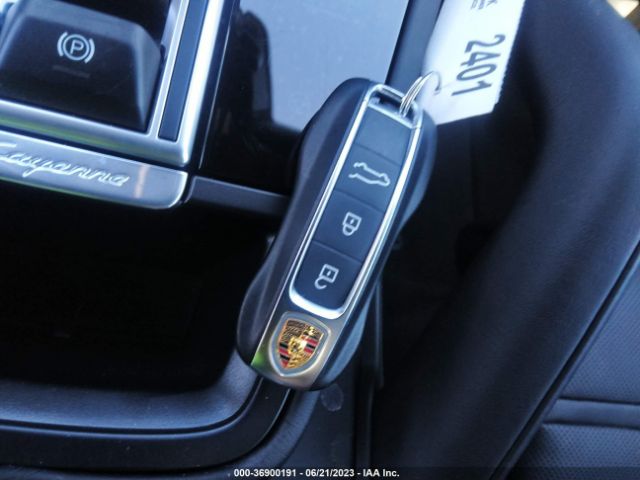 WP1BA2AY4PDA24714 Porsche Cayenne