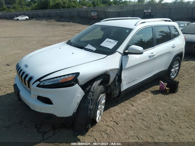 1C4PJMCB6HW608758 Jeep Cherokee Latitude