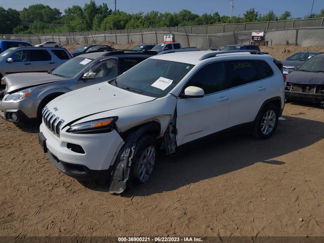 1C4PJMCB6HW608758 Jeep Cherokee Latitude