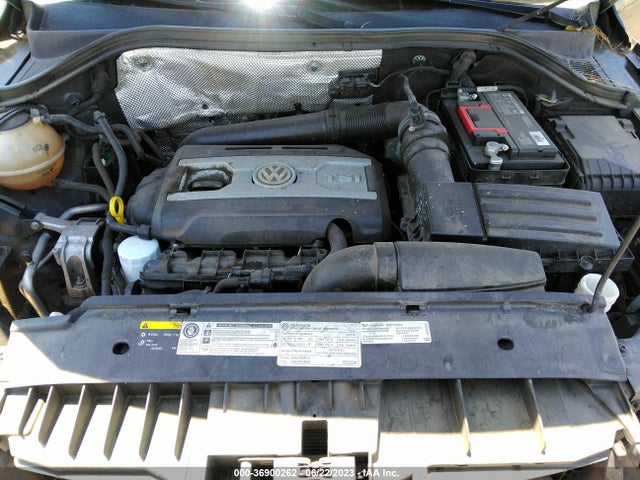 WVGAV7AX8GW546929 Volkswagen TIGUAN S