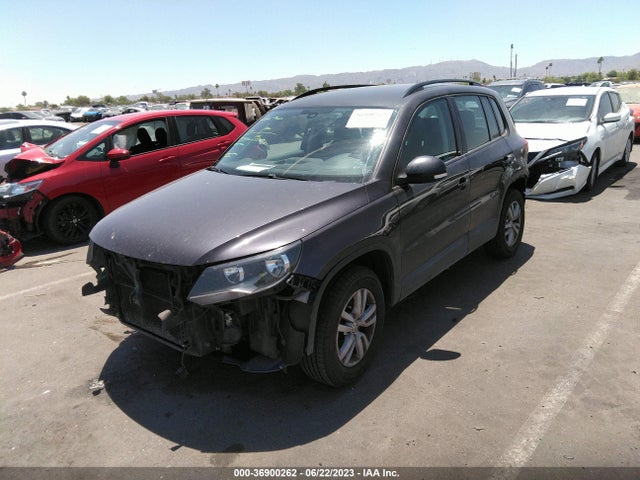 WVGAV7AX8GW546929 Volkswagen TIGUAN S