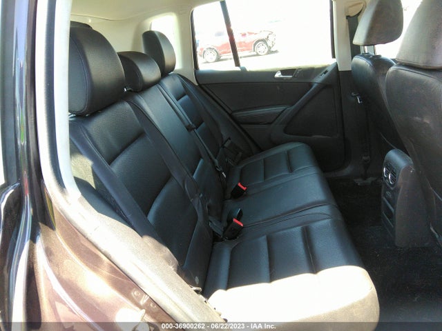 WVGAV7AX8GW546929 Volkswagen TIGUAN S