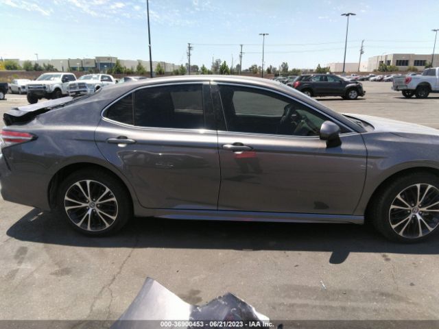 4T1B11HKXKU828193 Toyota CAMRY SE