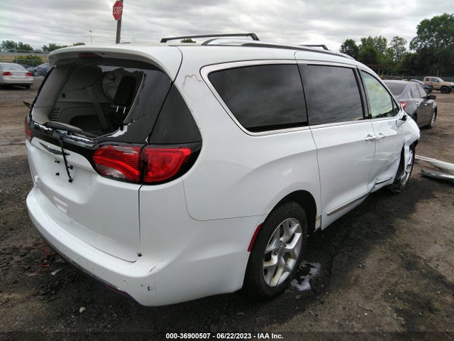 2C4RC1BG3JR123040 Chrysler Pacifica Touring L